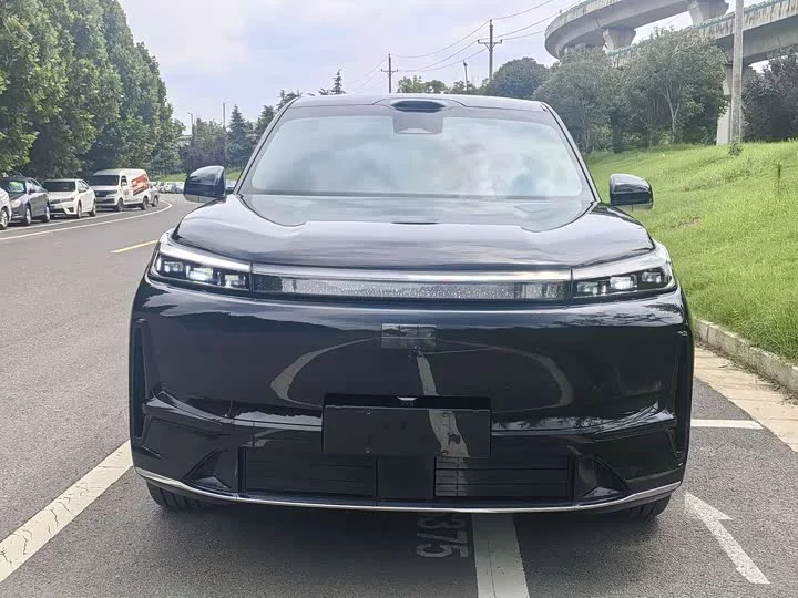 Geely Galaxy M9