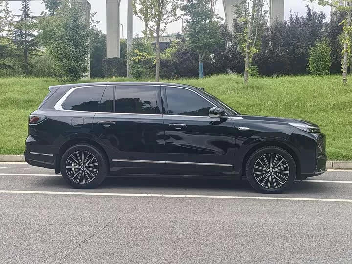 Geely Galaxy M9