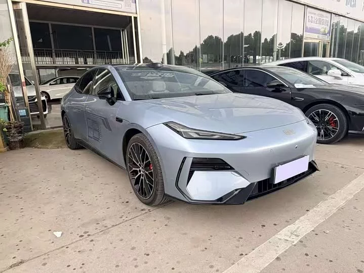 Geely Galaxy E8
