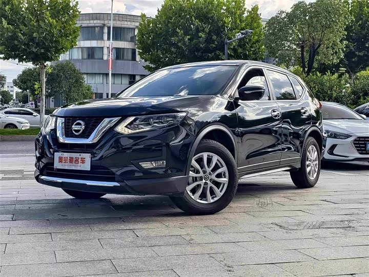 Nissan Qijun