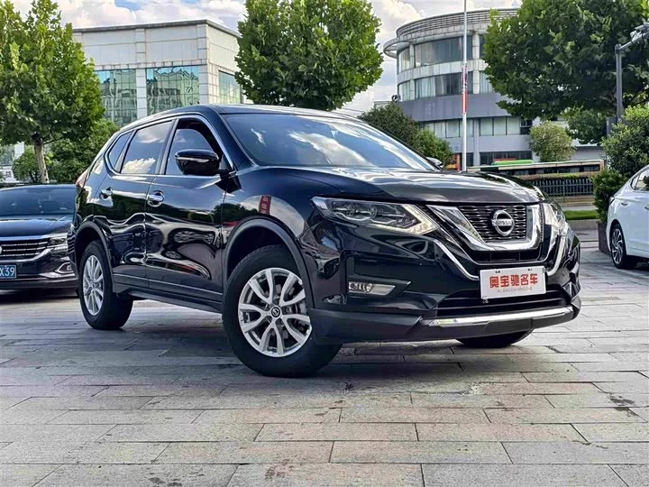 Nissan Qijun