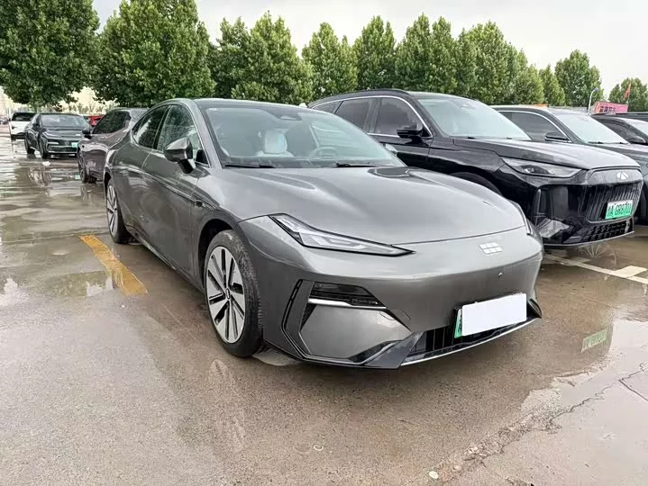 Geely Galaxy E8