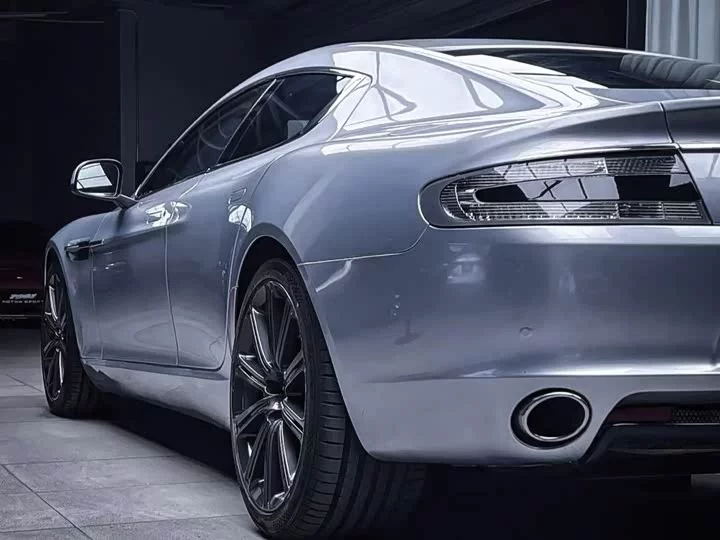 Aston Martin Rapide