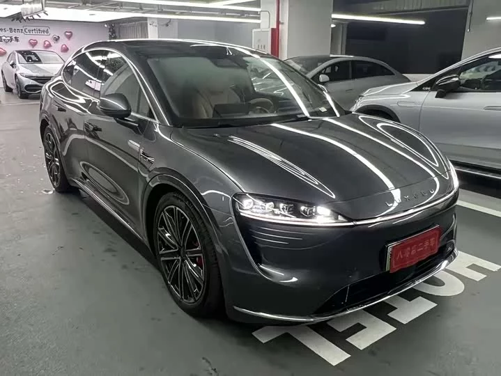 Luxeed R7
