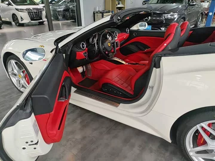 ferrari California T