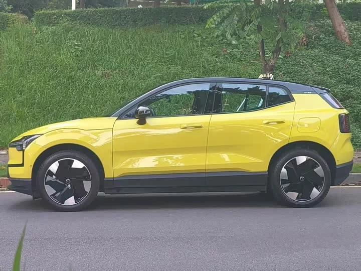 Volvo EX30