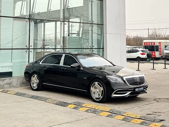 Mercedes-Benz Maybach S-Class