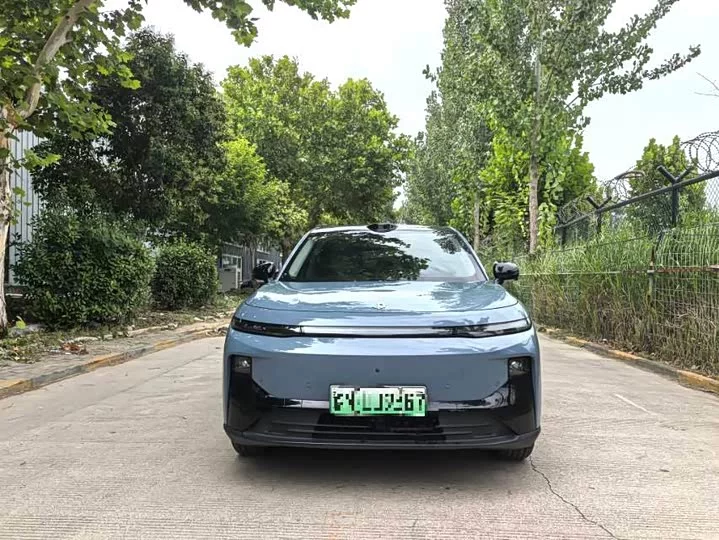 Leapmotor B10