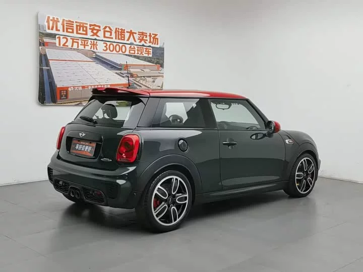 MINI JCW