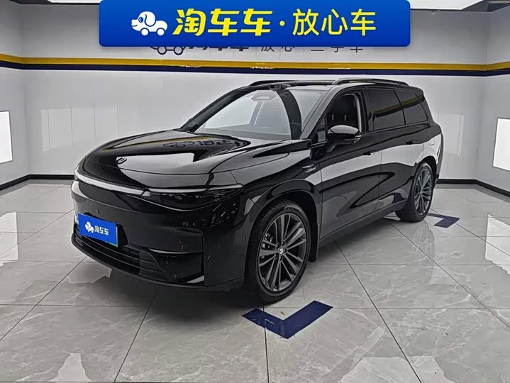 Leapmotor C16