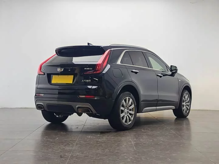 Cadillac XT4