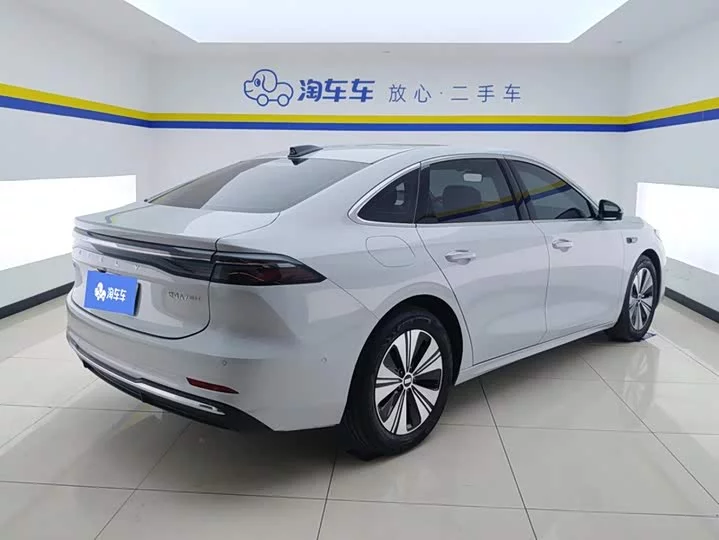 Geely Galaxy A7 EM