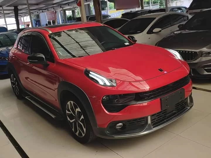 Lynk & Co 02