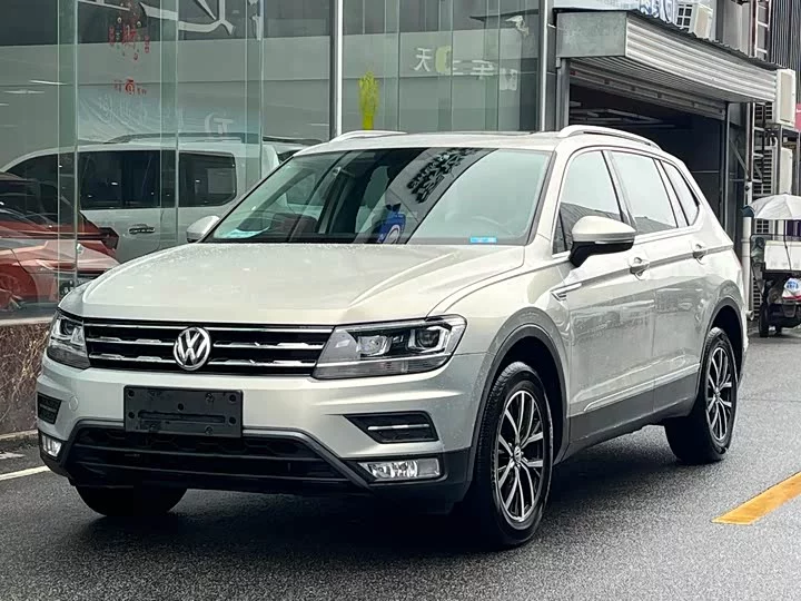 Volkswagen Tiguan L