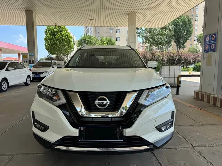 Nissan Qijun