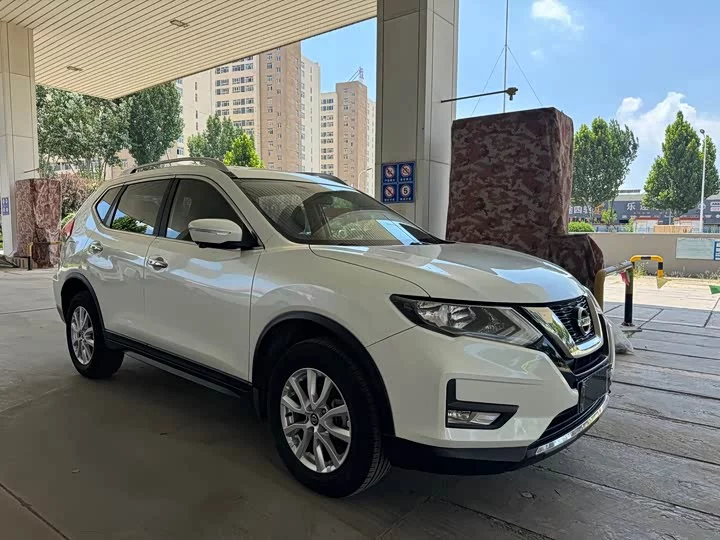 Nissan Qijun