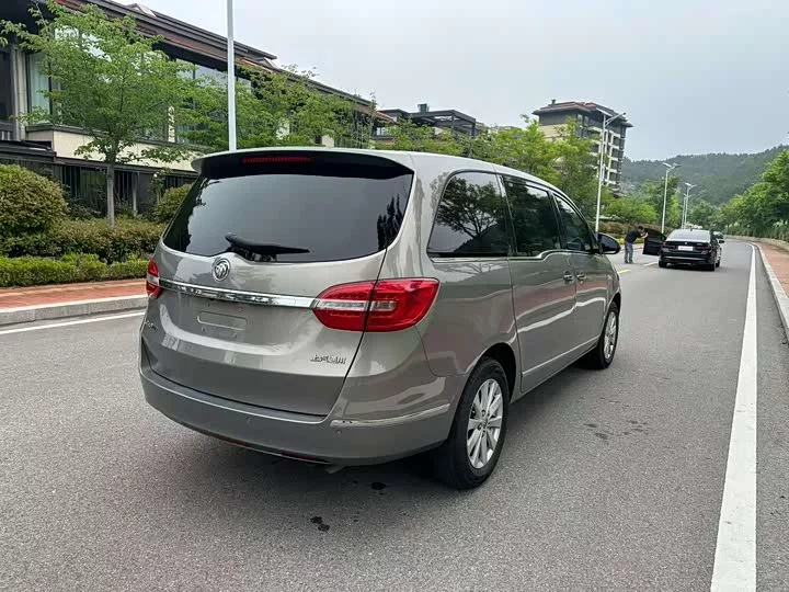 Buick GL8