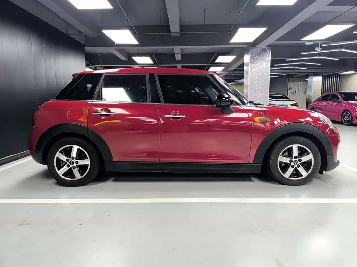 MINI 
