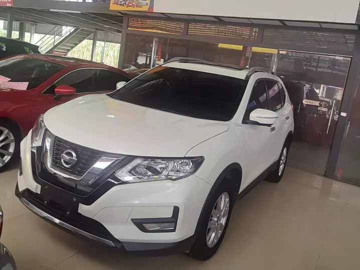 Nissan Qijun