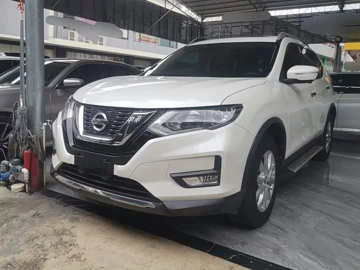 Nissan Qijun