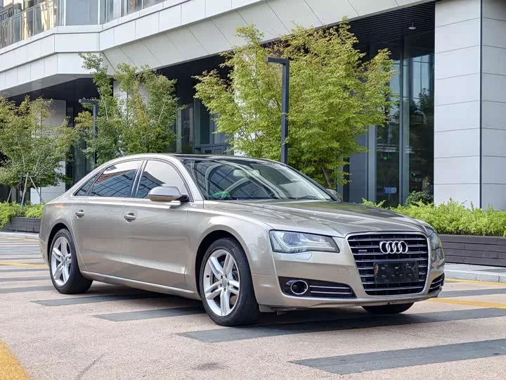 Audi A8