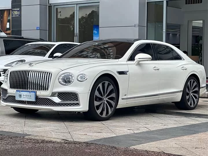 Bentley galloping