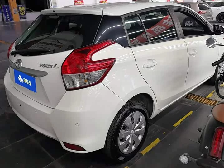 Toyota Yaris L