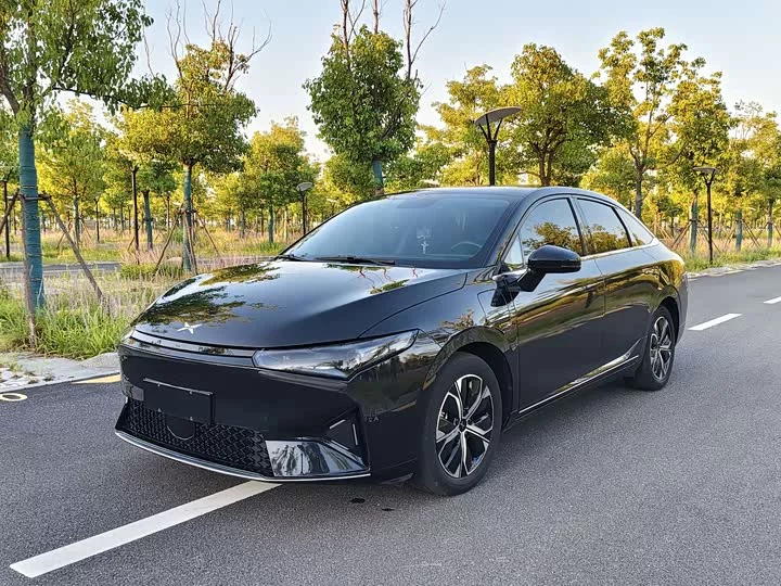 XPeng P5