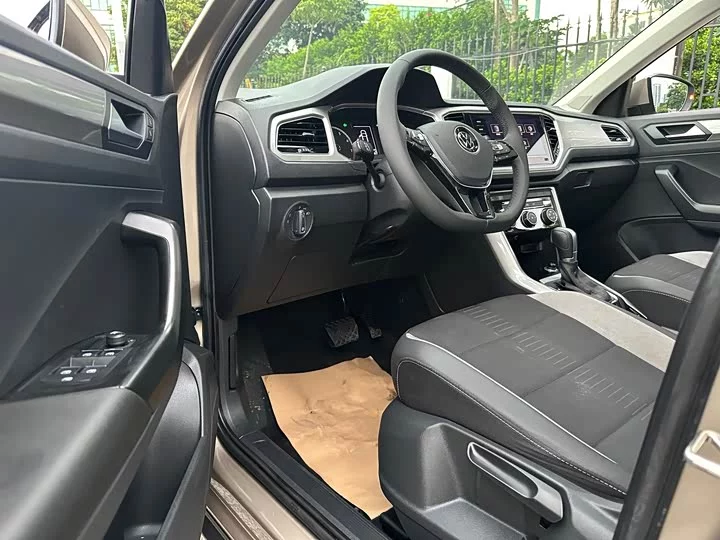 Volkswagen T-ROC Tange