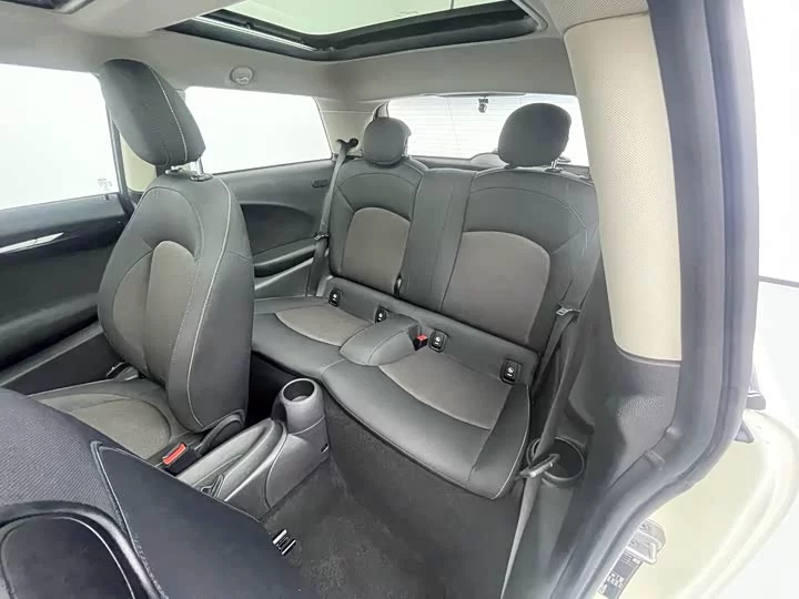MINI 