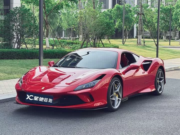 ferrari F8