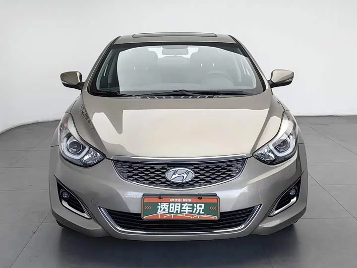 Hyundai Elantra