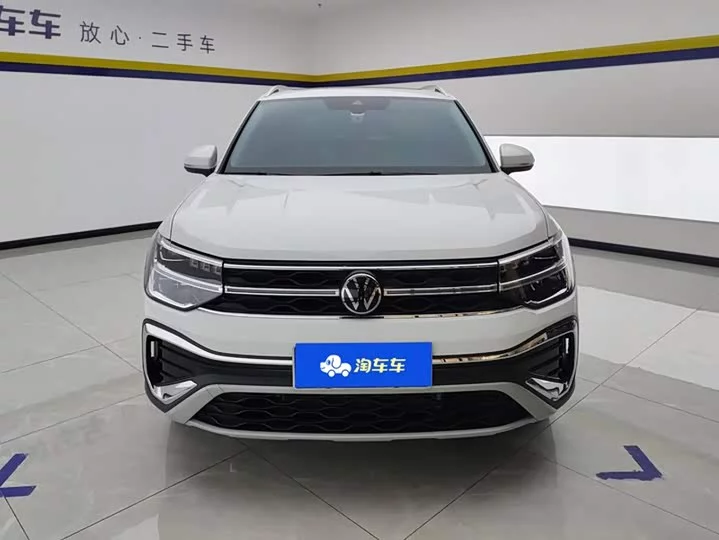 Volkswagen Tharu