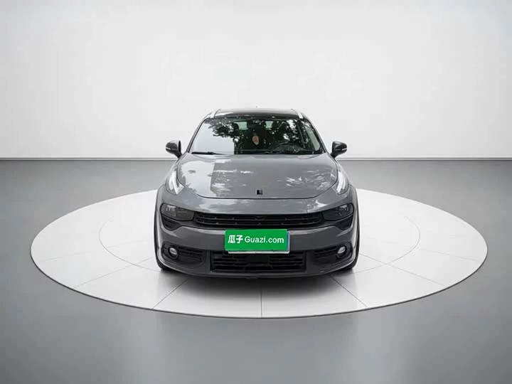 Lynk & Co 02