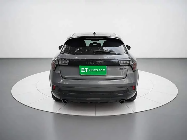 Lynk & Co 02