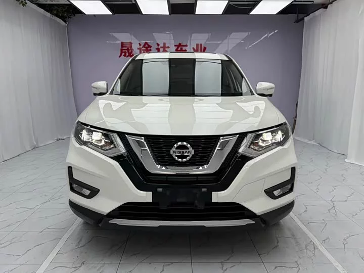 Nissan Qijun