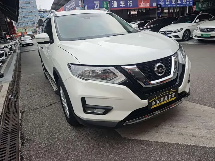 Nissan Qijun