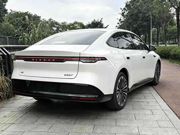 Nissan N7