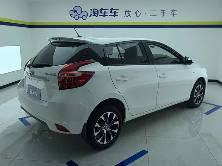 Toyota Yaris L