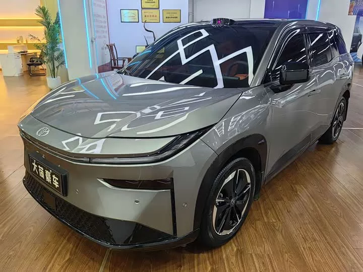 Toyota Bozhi 3X