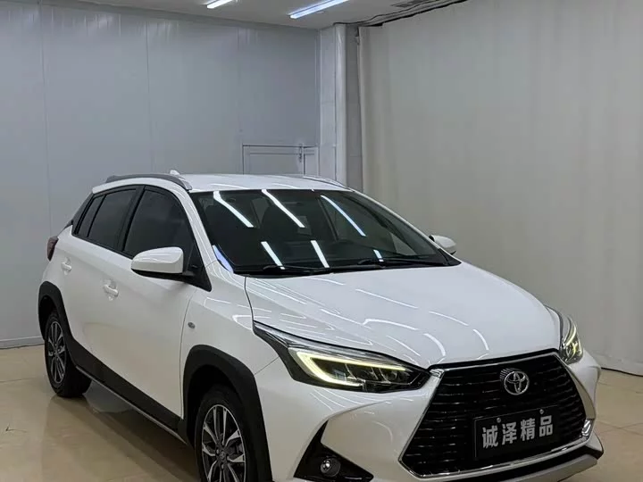 Toyota Yaris L