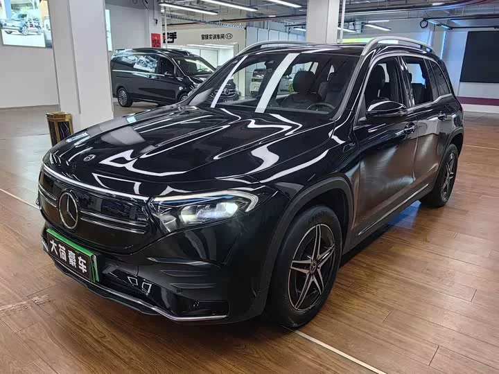 Mercedes-Benz EQB