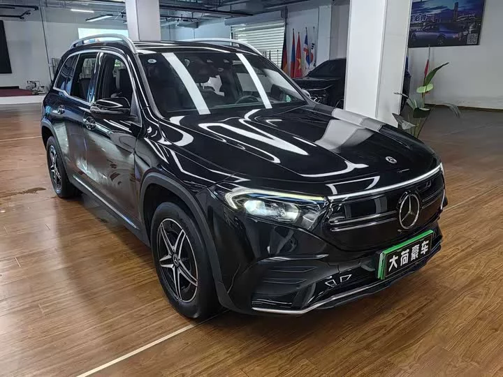 Mercedes-Benz EQB