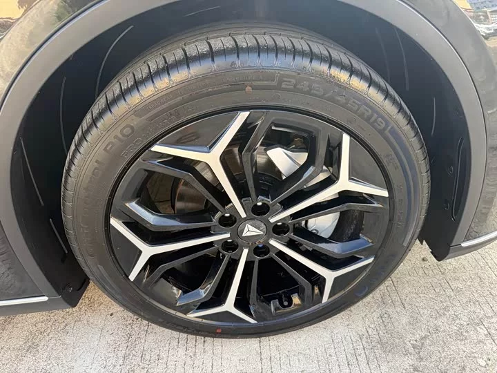 Deepal Dark blue SL03