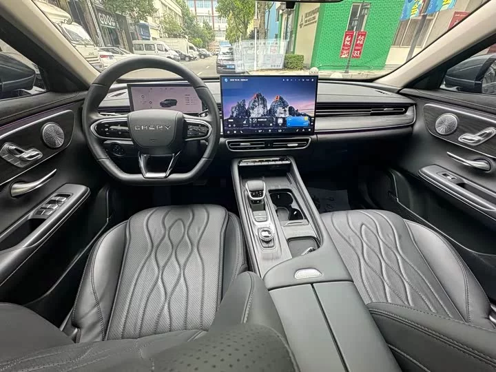 Chery Arrizo 8 PRO