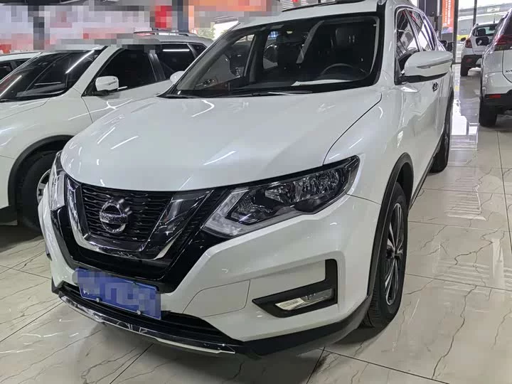 Nissan Qijun