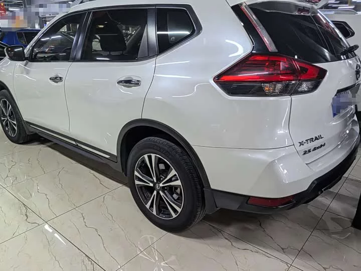 Nissan Qijun