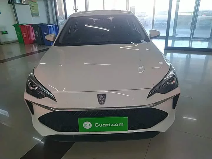 Roewe i5