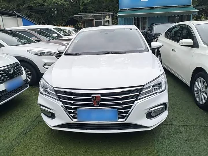 Roewe i5
