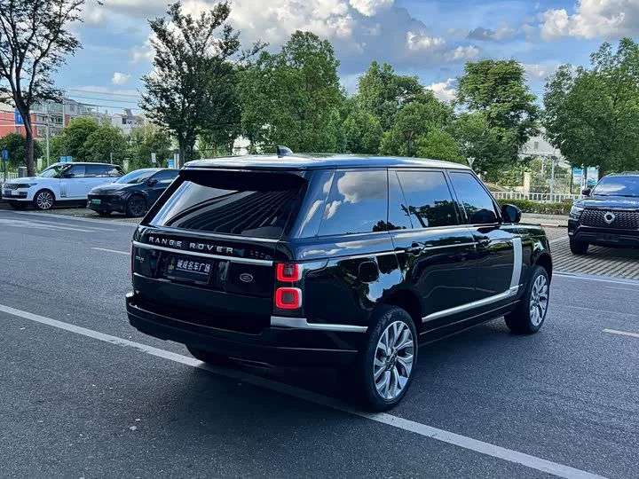Land Rover range rover